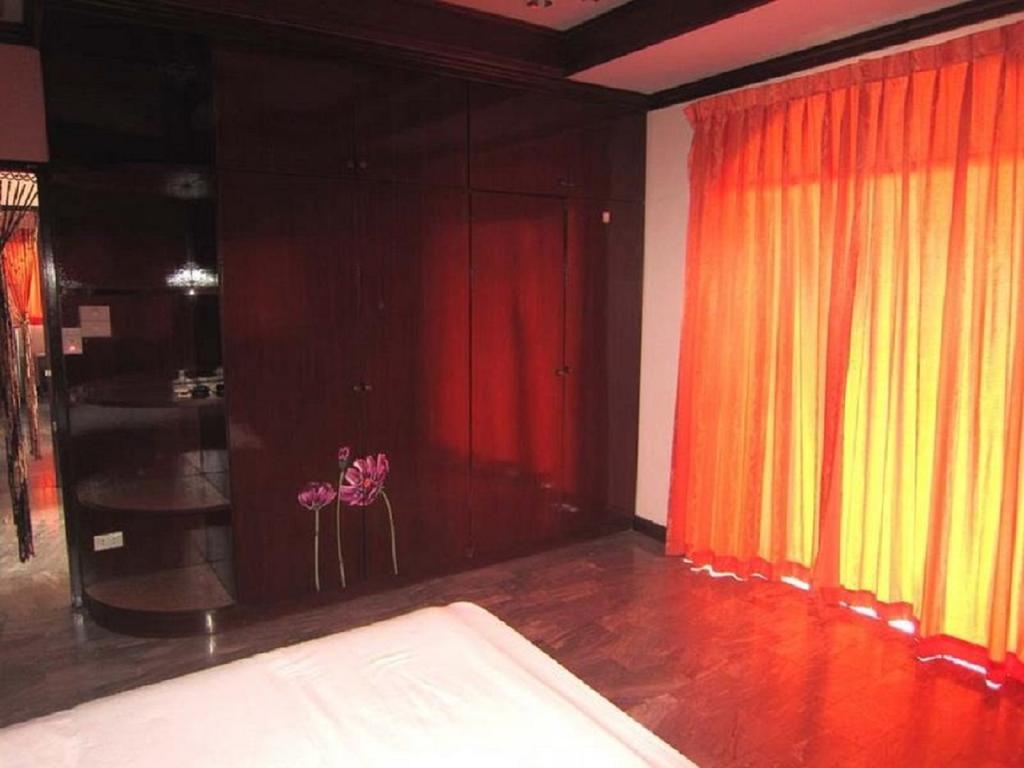 Aa Guesthouse Pattaya Bilik gambar