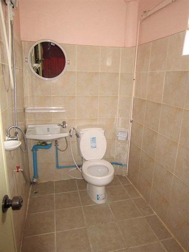 Aa Guesthouse Pattaya Luaran gambar